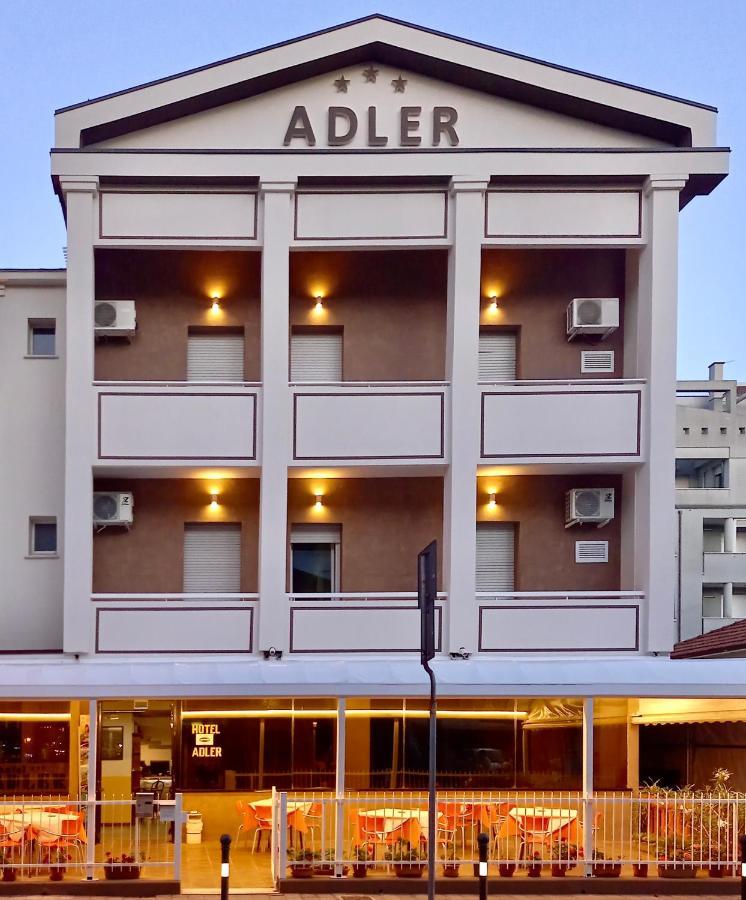 Hotel Adler Rimini Exteriér fotografie